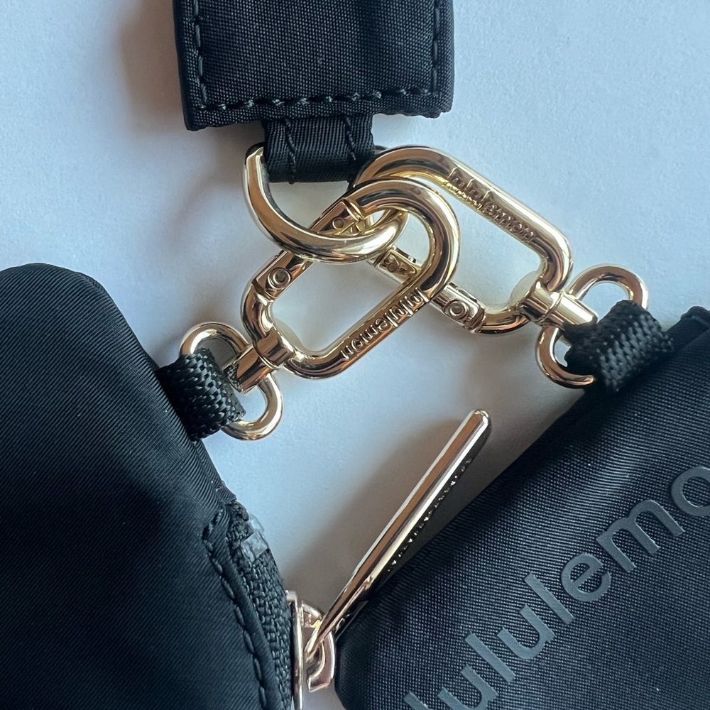 LULULEMON Dual Pouch Wristlet - Picture 3 of 10